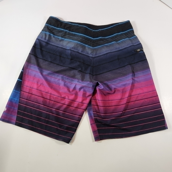 OAKLEY Blade 30 Stretch Ripstop Hydrofuse Board Shorts Swim Trunks Black Purple - Picture 6 of 11